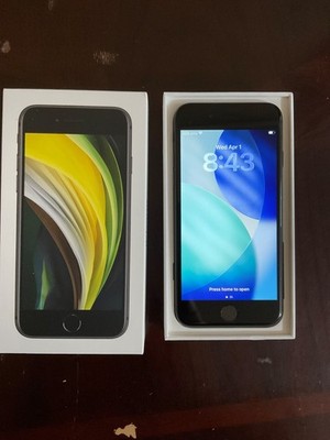 Apple iPhone SE (2020) - 64 GB - Black (Unlocked)