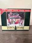 Vintage CocaCola Town Square Collection Diamond Service Gas Station 1996 In Box