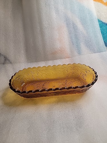 Amber Glass Kemble Indiana oval/oblong Scalloped Edge Flowers Serving dish