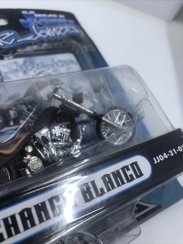 Jesse James Chanco Blanco Muscle Machines Chopper Maßstab 1:31. Neu im Karton. - Bild 14 von 14
