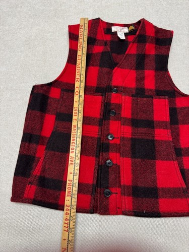 Filson Vest Size 40 (M) Style 20 Mackinaw 100% Virgin Wool USA Made Red Plaid - Picture 6 of 6