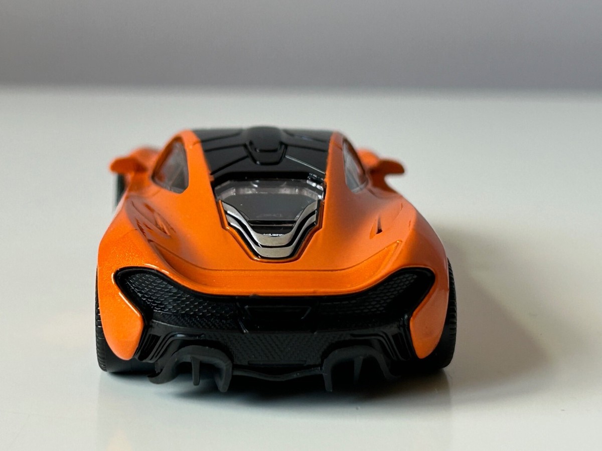 Modèle Réduit McLaren P1 Jaune 1:43 - Marque Rastar - Boîte Neuve Scellée
