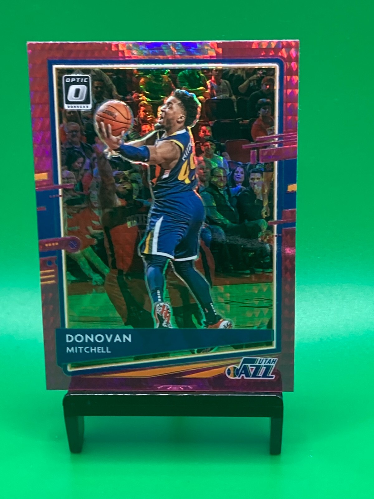 2020-21 Panini Donruss Optic Pink Hyper Donovan Mitchell #30 Basketball