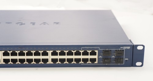 NETGEAR 48-Port Gigabit Ethernet Smart Switch GS748T v3 - 第 3/8 張圖片