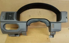 2005 FORD EXPLORER 4.0L SPEEDOMETER DASH TRIM BEZEL. Grey/black.