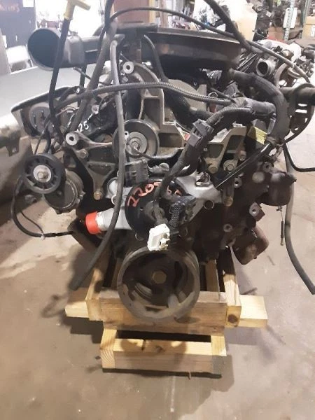 Engine 8-360 5.9L VIN Z 8th Digit Fits 01 DODGE 1500 VAN 1409330 - Image 2 of 4