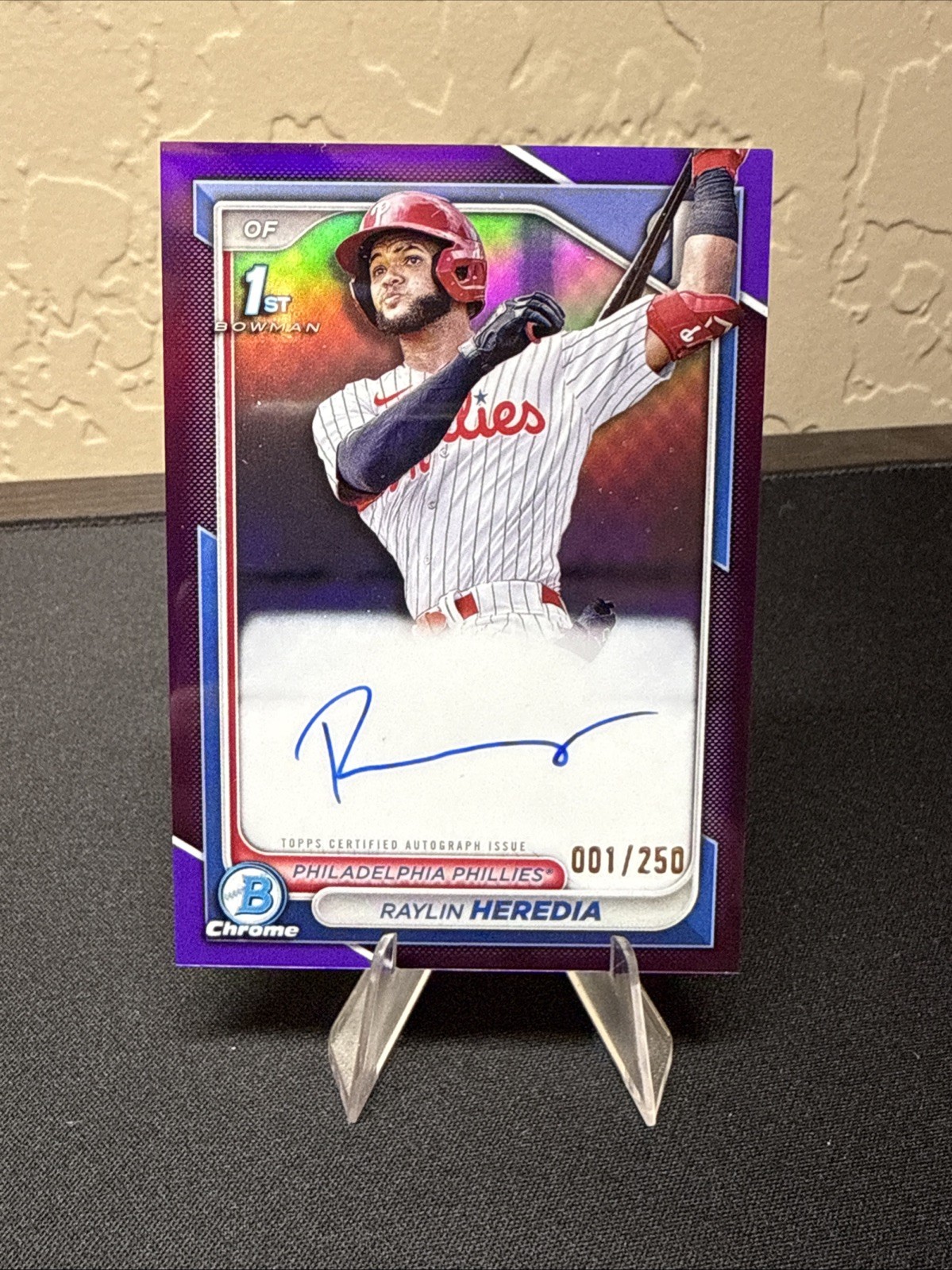 2024 Bowman Chrome 1st Raylin Heredia Purple Refractor Auto #001/250 Phillies