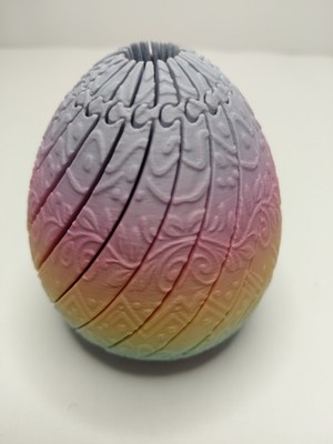 Multicolor Dragon Egg Transforming Action Figurine Assessory, Plastic Segmented