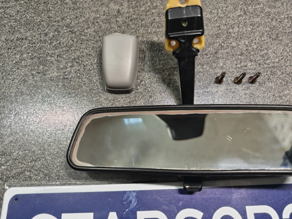 1993-2001 Subaru Impreza Rear View Mirror - Image 2 of 4