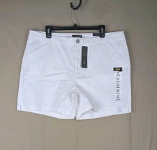 Lee Shorts Women's Size 18 M White Chino 5" Inseam Mid Rise Zip Pockets NWT