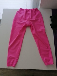 Latex Jogginghose sehr Kurz mit Hosentaschen vorn Rosa Maße in Beschreibung