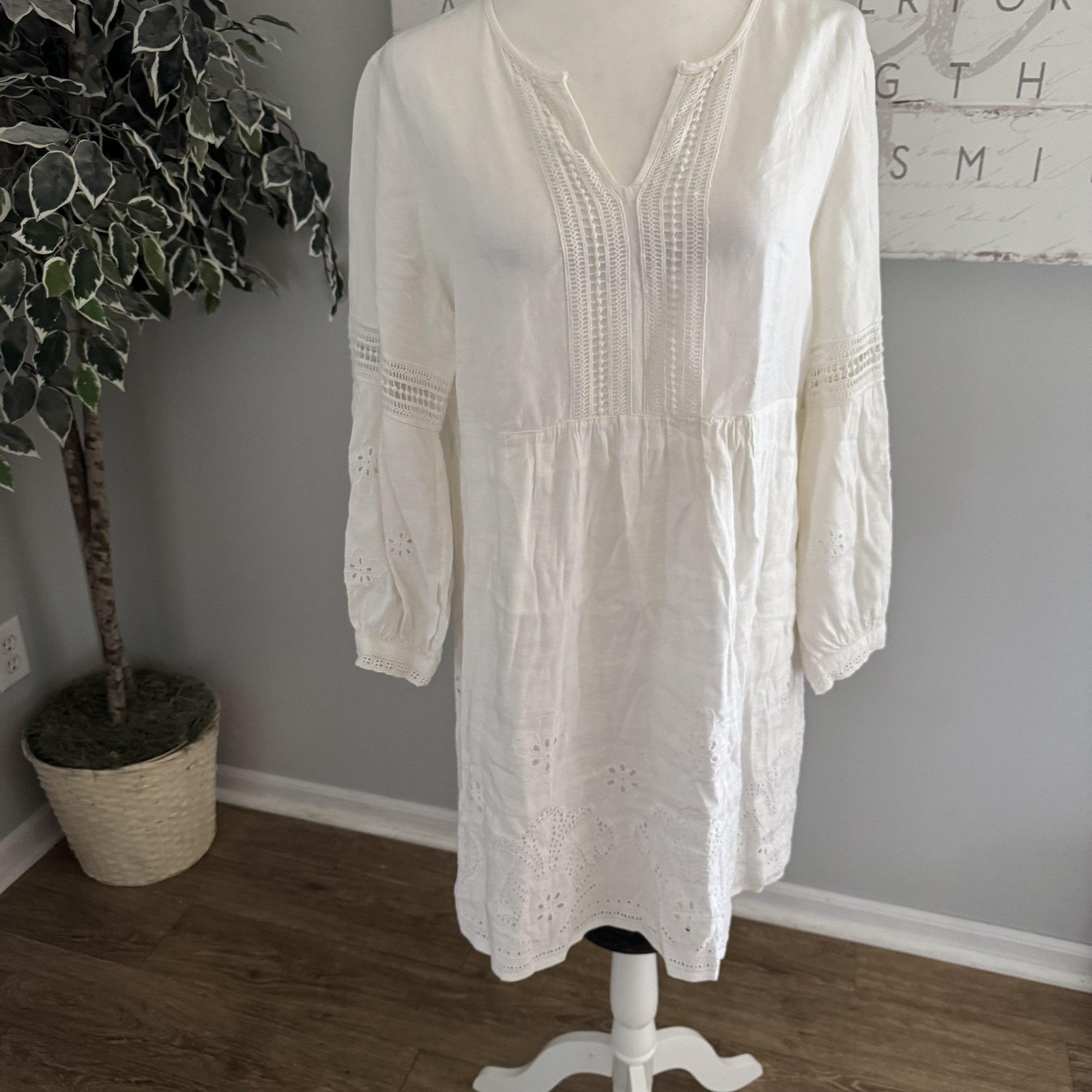 Tommy Bahama Dress Womens M White Eyelet Embroidered 3/4 Sleeve Shift Boho