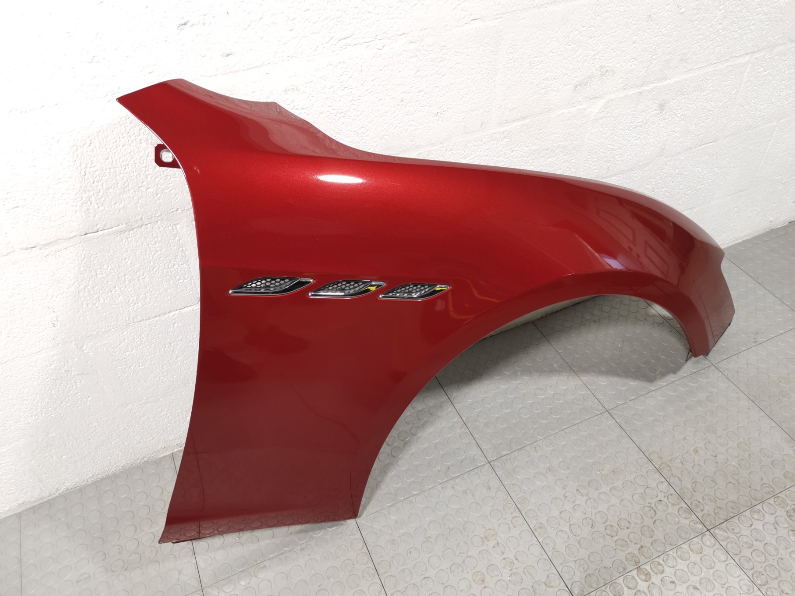 Maserati Ghibli 2016 RWD Auto 3.0 Front Right Passenger Side Fender Panel OEM