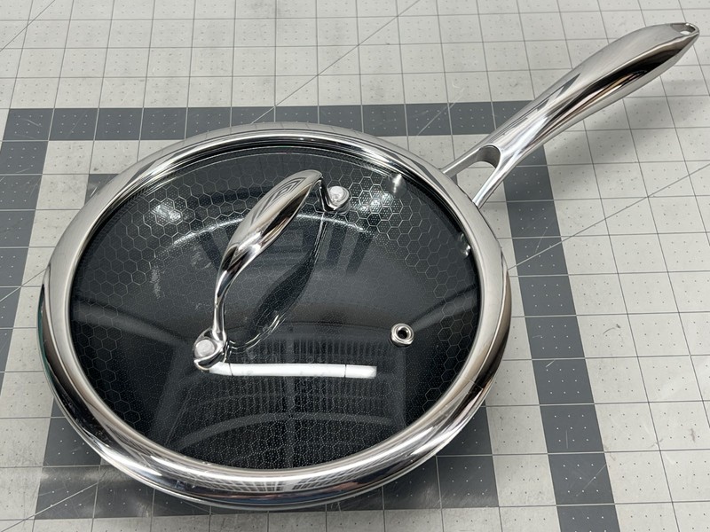 HexClad Hybrid Nonstick 8" Frying Pan with Lid - Used!!!!