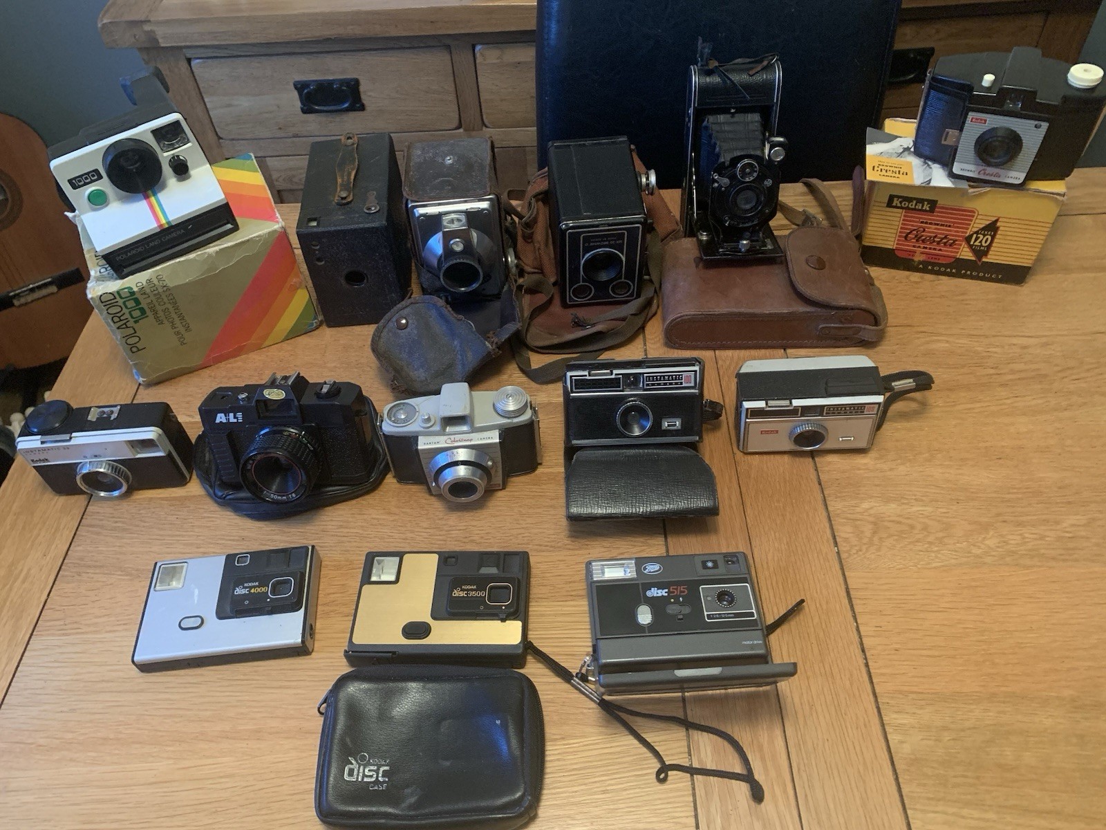 Vintage Cameras X14 1940 -1980s Job Lot Bundle Untested Retro Photography Props