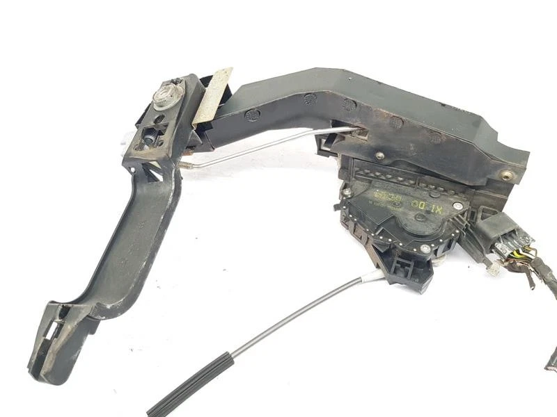 Ford Focus 2003 cerradura de puerta delantera lado del pasajero izquierdo 5 puertas hatchback 2S4aa21813DB Foto 4 de 4