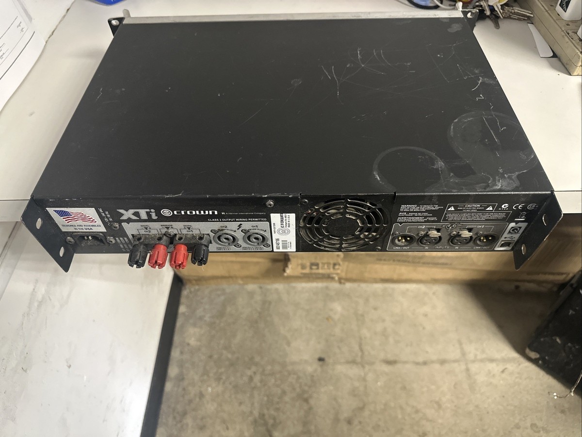 Crown XTi 2000 パワーアンプ 2台 Crown XTi 2000 2-Channel Power Amplifier with case no power cord