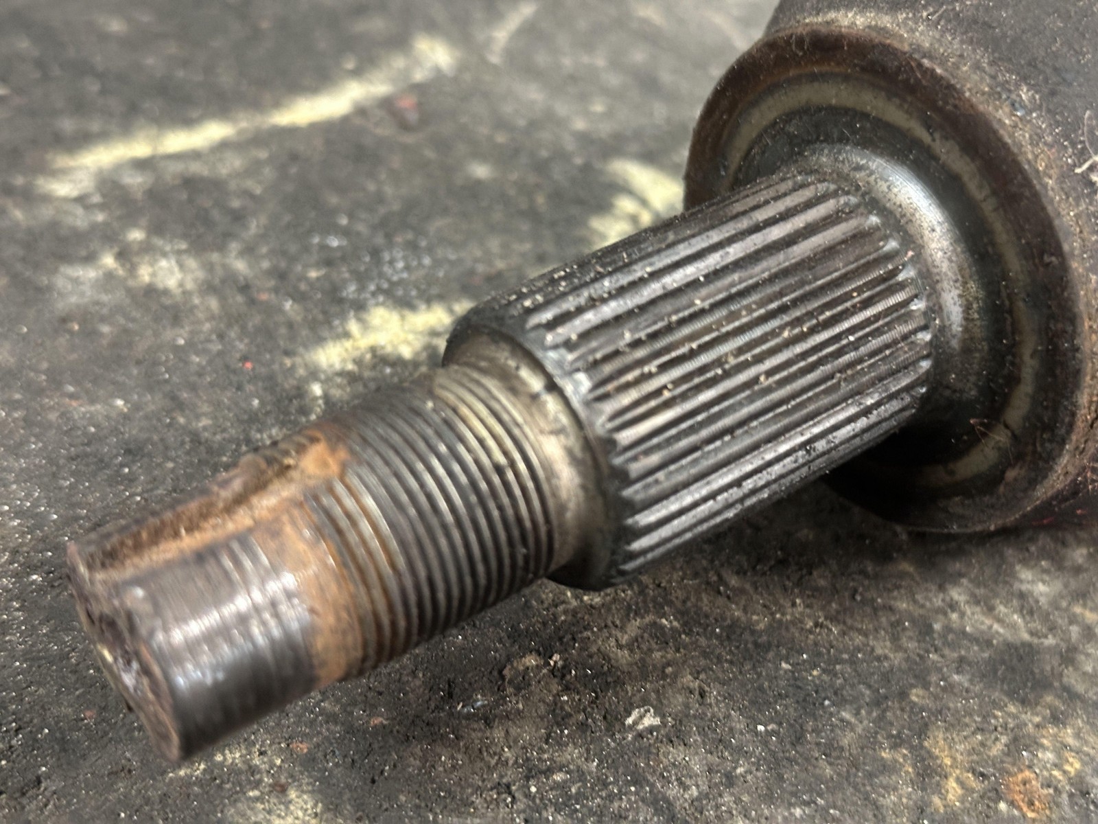 14-18 MASERATI GHIBLI 3.0 AWD FRONT PASSENGER RIGHT RH CV AXLE SHAFT