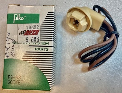 Filko No. PS-83 Replacement Bulb Socket for 194 Bulb in Original Box !