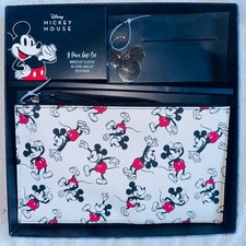NIB Disney Mickey Mouse 2 Piece Wrist Clutch Zippered Purse  Keychain Gift Set