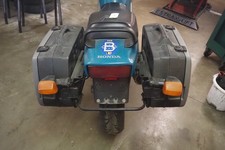 Seitenkoffer mit Gepäckträger Honda NTV650 ...