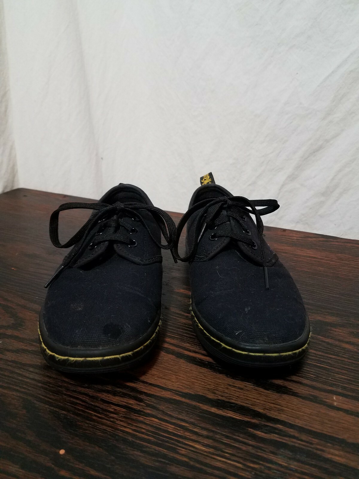 dr martens soho canvas