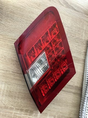 Mercedes W212 Heckleuchte Hecklicht Rückleuchte Licht innen rechts A2128200864