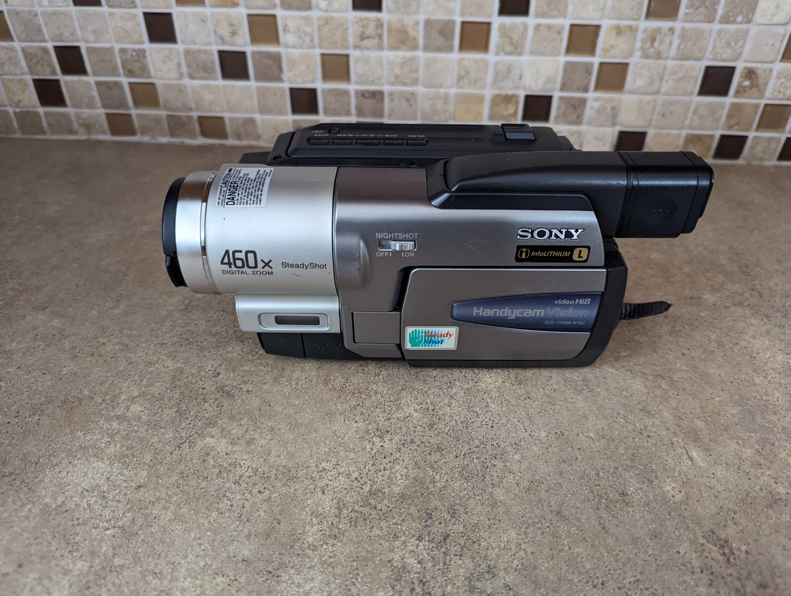 SONY HANDYCAM CCDTRV68 VISION VIDEO HI8 CAMCORDER NIGHTSHOT V33(11