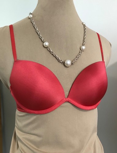 CALVIN KLEIN size 34C RED BRA Underwire SMOOTH CUPS Padded CONVERTIBLE - Picture 2 of 14