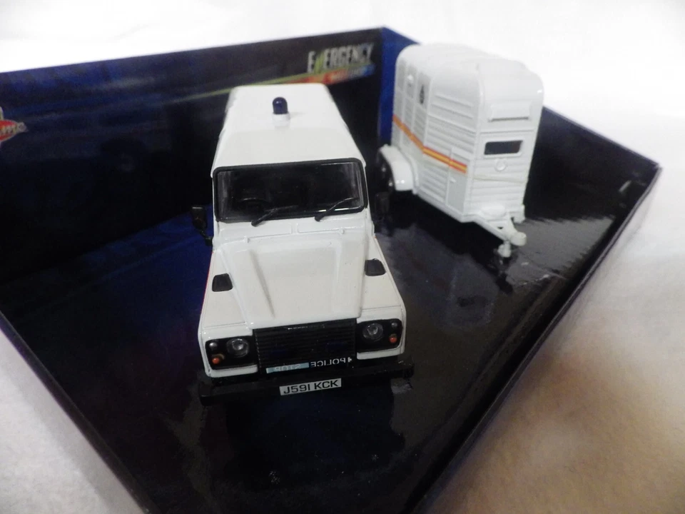 LAND ROVER DEFENDER E HORSEBOX DRIVE TIME VA09710 CORGI CON SCATOLA - Immagine 4 di 4