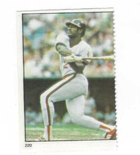 1982 FLEER STAMP DON BAYLOR #220 CALIFORNIA ANGELS