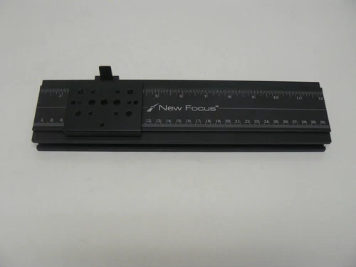 Newport New Focus 9731 optical rail with 9742 rail carrier