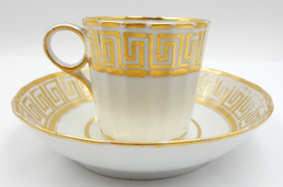 ANTIQUE CHAMBERLAINS WORCESTER GOLD GILT GREEK KEY COFFEE CUP & SAUCER ~ ENGLAND