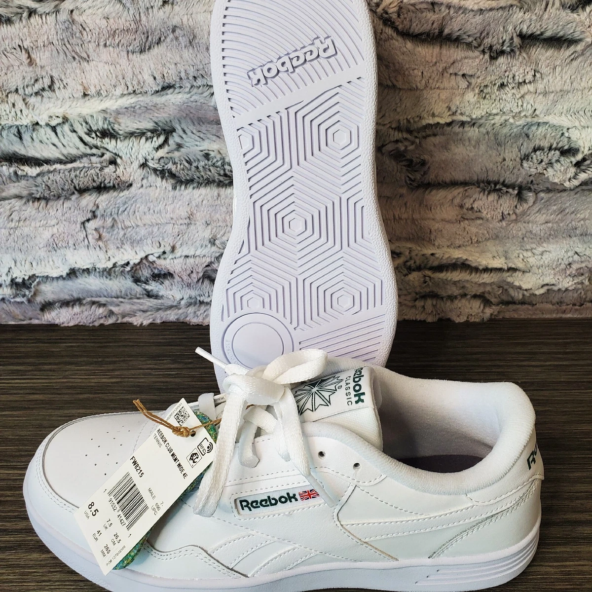 Reebok store club ment