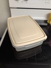 Vintage Rubbermaid Servin Saver #7 17 Cup Rectangular Container Almond With Lid — photo 1