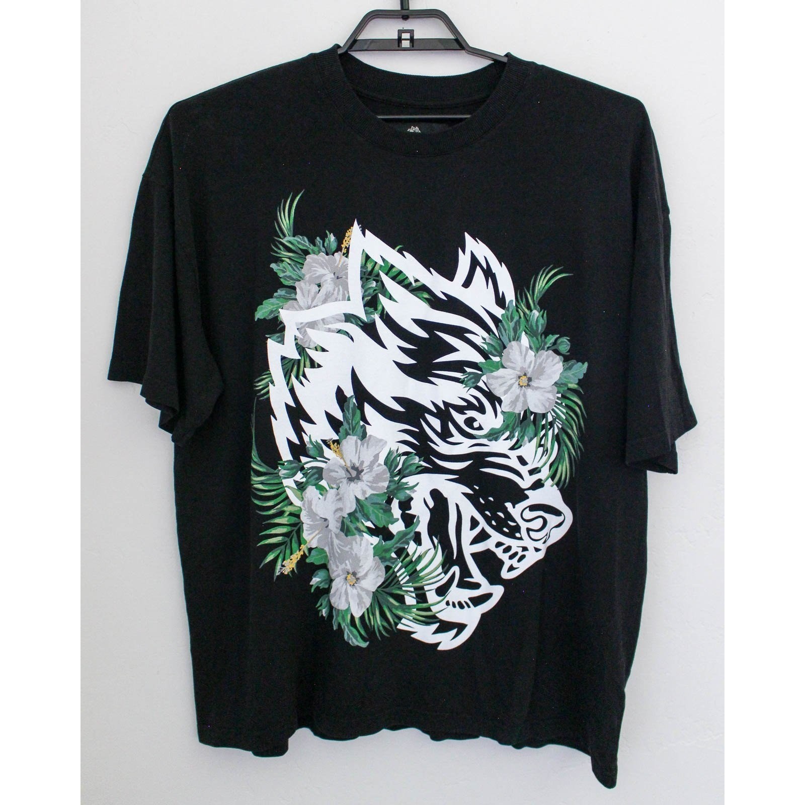 Darc Sport Graphic T-Shirt XL Black Native Wolf Hibis… - Gem