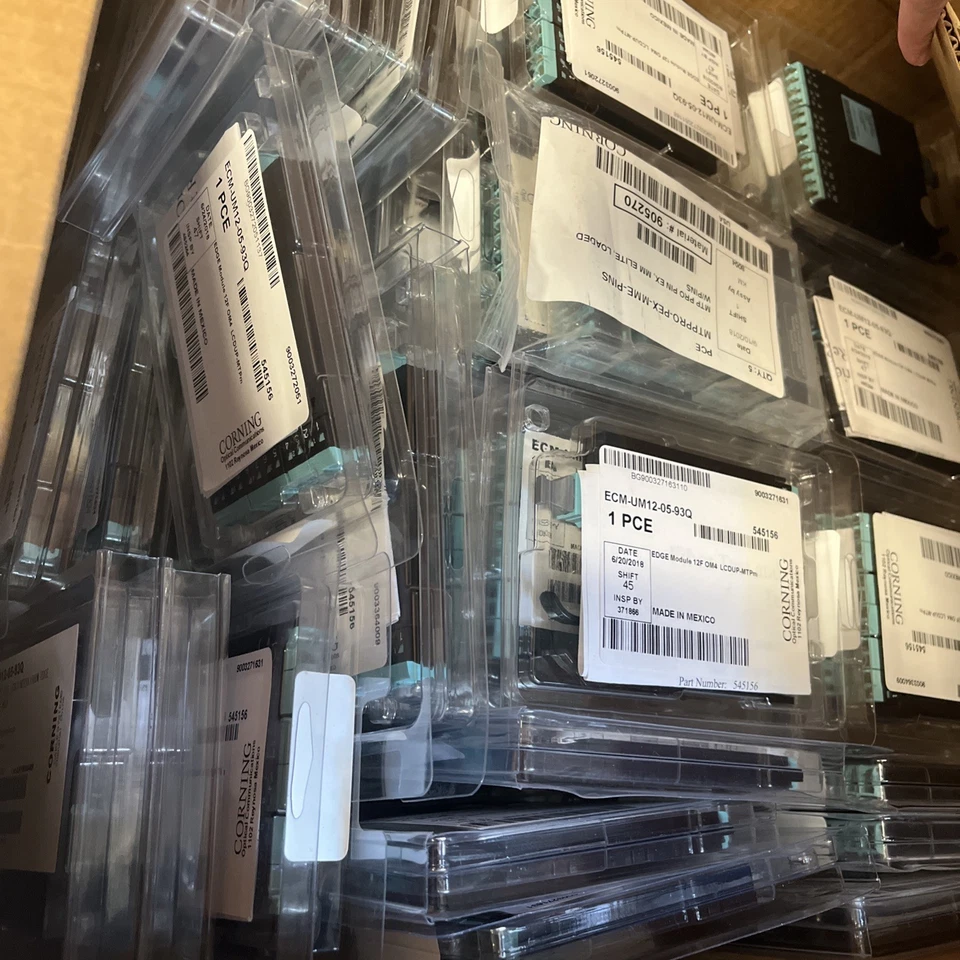 Corning ECM-UM12-05-92Q Edge Module 12 F OM4 Duplex to MTP Connectors - Image 2 of 3