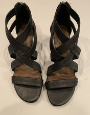 Donald J Pliner Black womens open toe zip up heel Sandals 6 1/2M