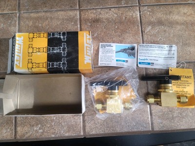 New Swagelok Whitey Brass Valve 2 Pack B-44S6