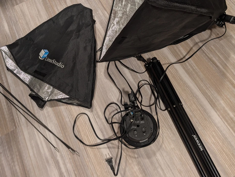 Set Of Two Photo LimoStudio Lamps 4 in 1 SLH3 kit incomplete - Image 2 of 4