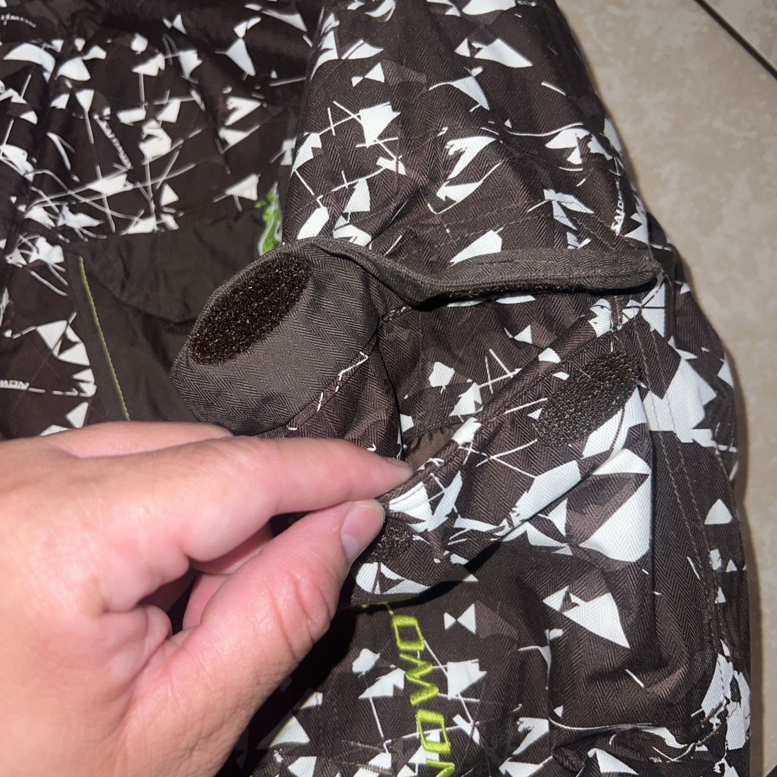 Giacca invernale Salomon uomo marrone bianco verde Geo neve grande RARA $450 vendita al dettaglio