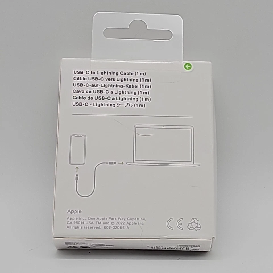 Apple MQGJ2ZM/A 1m USB-C to Lightning Cable - White - Image 2 of 4