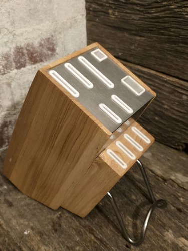 11 Piece Knife Block w/protected Sleeves No Knives Included **Block Only** - 第 1/8 張圖片
