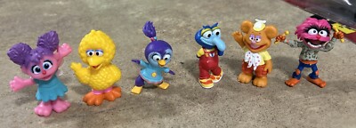 Disney Jr Muppet Babies Playroom Lot of 6 Set 2  Figures Just Play Set Fozzy
