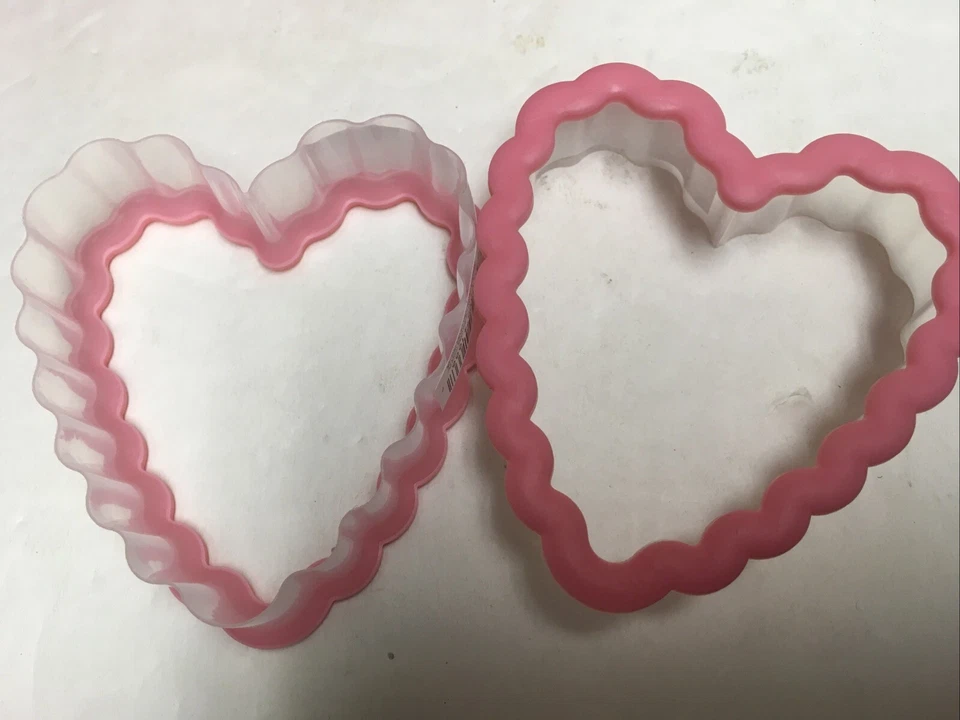 Lot of 2 Wilton Comfort Grip Cookie Cutter Large 4" Heart Pink Valentines New - Image 3 of 3