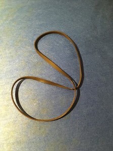 Zanussi ZWF1621W Waschmaschinenteil - Antriebsriemen 124021111 / 1200 J