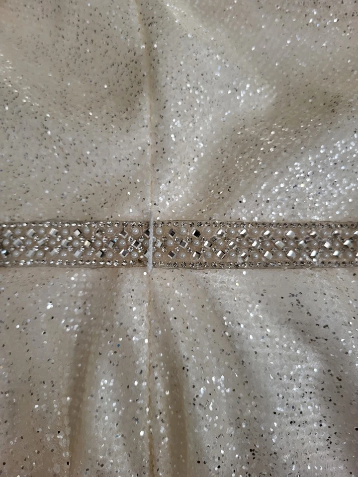 Vestido largo Camille La Vie marfil con el brillo.Talla 6, estado.es V.Gd. Foto 3 de 4