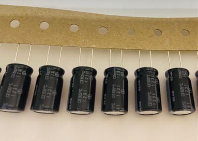 20 x Elko 1000µF 10V Kondensator ELNA RJF-10V102MH4#-T2 (0,50 EUR/st.)