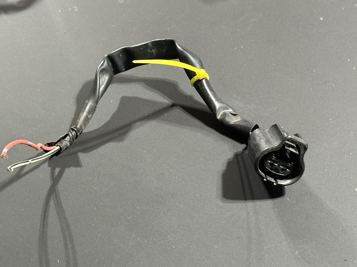 Toyota Lexus Scion OEM 90980-10928 2-way Connector Plug Pigtail