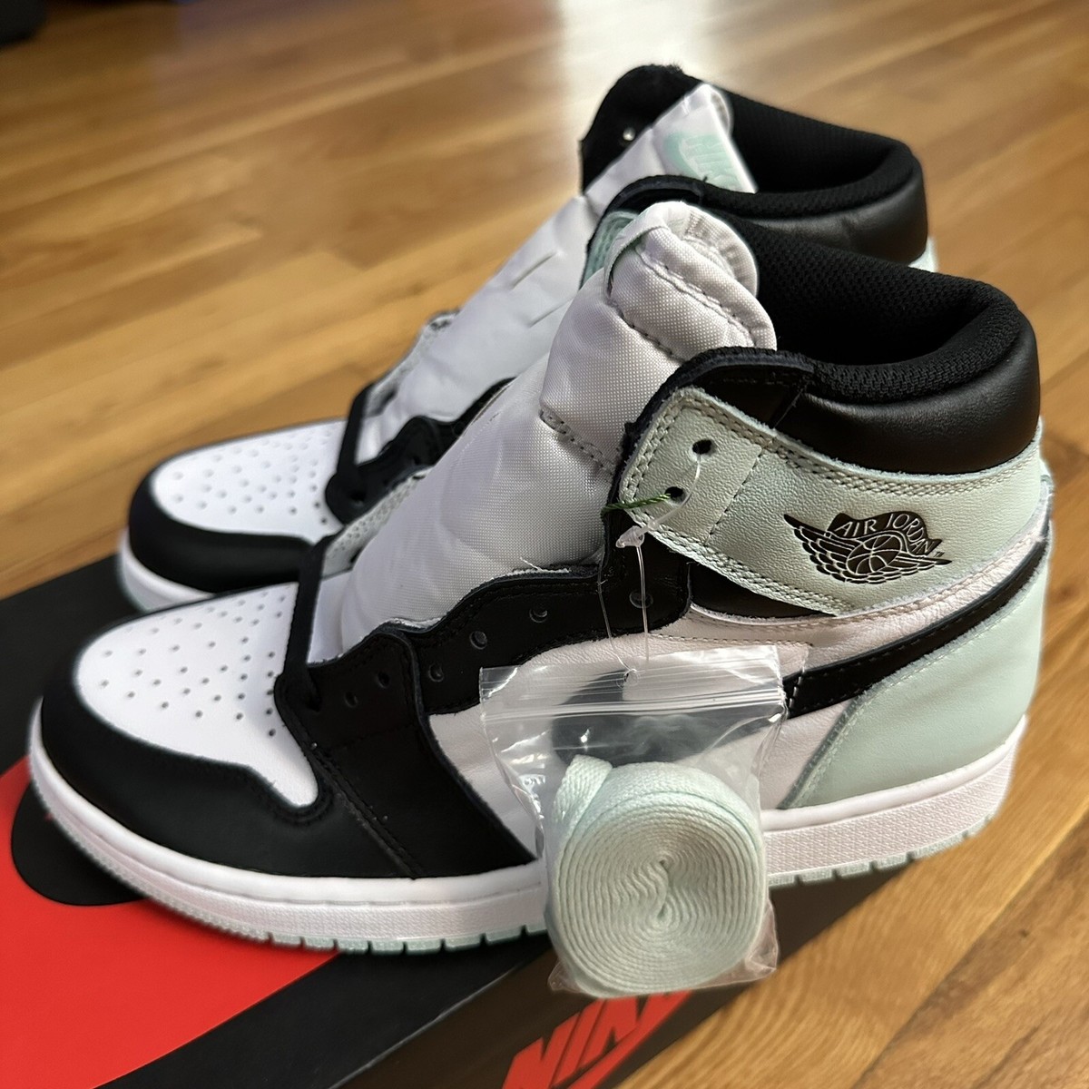 美品Nike Air Jordan 1 \"“(2017) s-l400.jpg